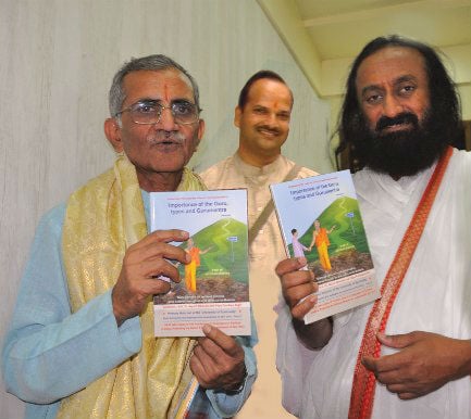Sri Sri Sri Ravishankar released the book published by Sanatan in English titled ‘Guru, Importance